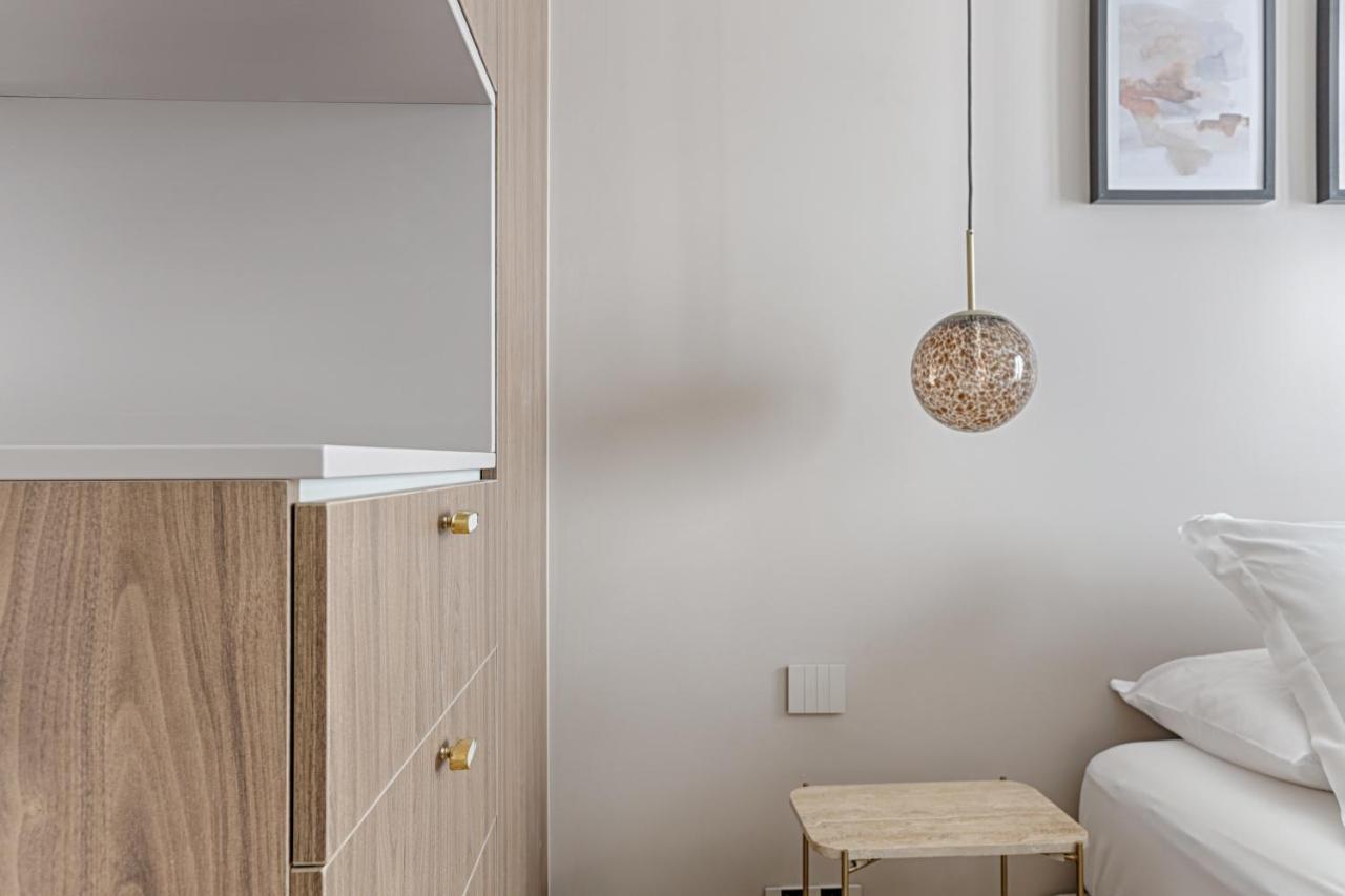Unique Luxury Parisian Flat 2Br/6P -Champs Elysees Bagian luar foto