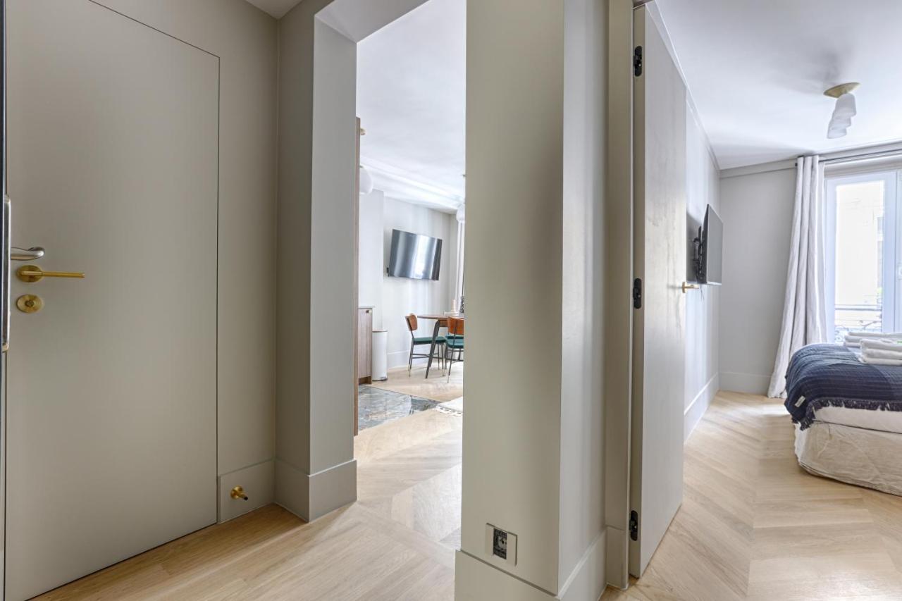Unique Luxury Parisian Flat 2Br/6P -Champs Elysees Bagian luar foto