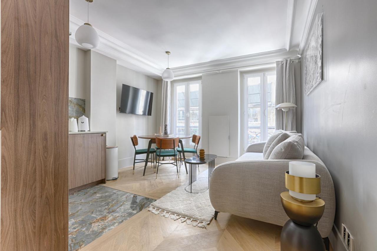 Unique Luxury Parisian Flat 2Br/6P -Champs Elysees Bagian luar foto