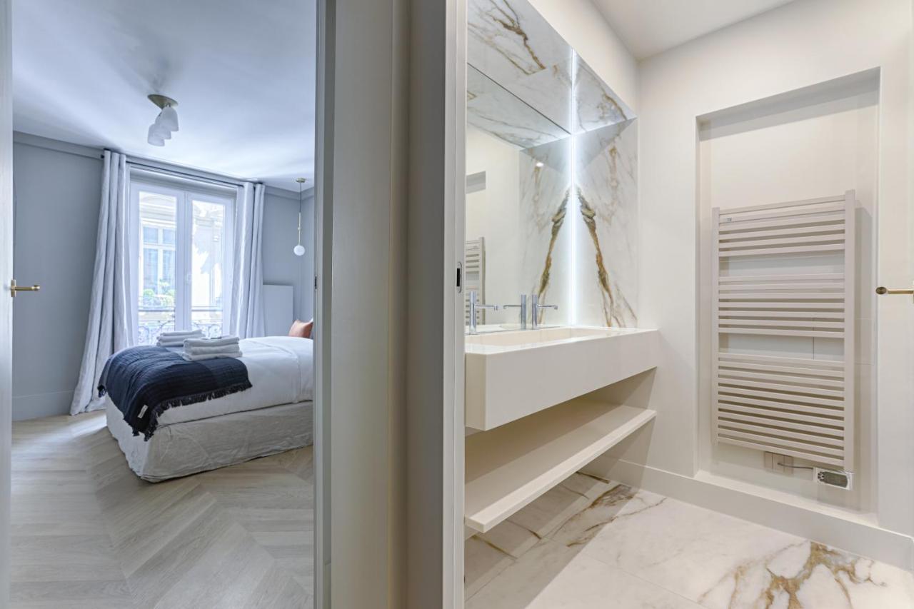Unique Luxury Parisian Flat 2Br/6P -Champs Elysees Bagian luar foto
